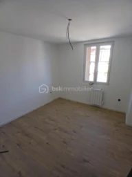 YaCOR82DkZQ10a53TmcG1oo81je11IDNeEuWf5RO.jpg