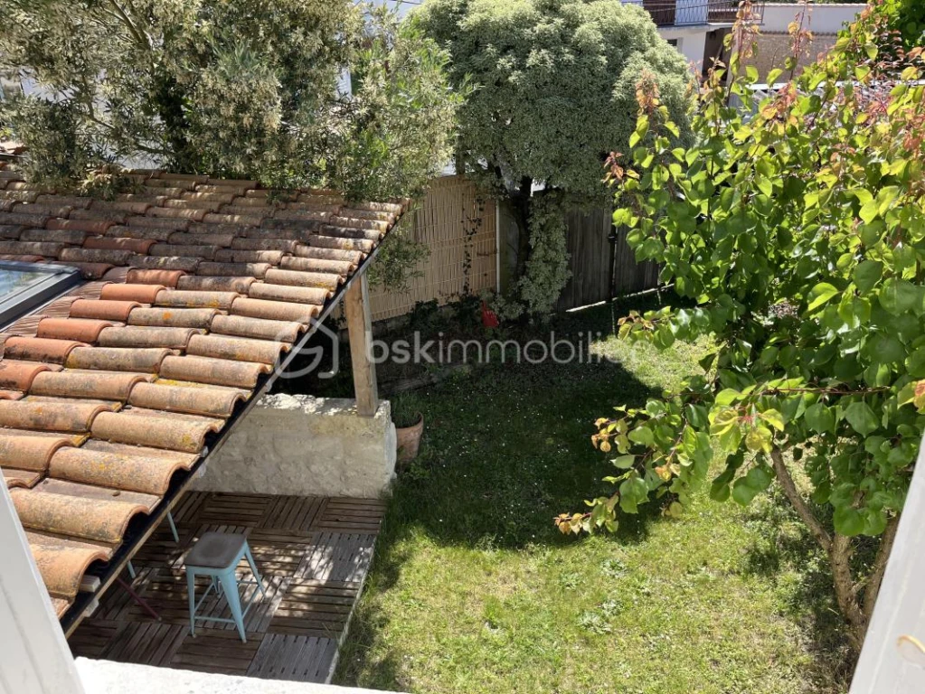 rrn4SiCaPk5P49xVTbMPurlsbP9nH3JLYCGJV1pI.jpg