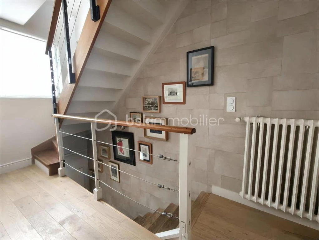 Db7okqb5JCJRwhPxslsODOPEoDXwLqnvCY7bxqq4.jpg