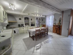 R5lDGYUkM25or89GrKaivOQ4brtFznzBcimY5L5W.jpg