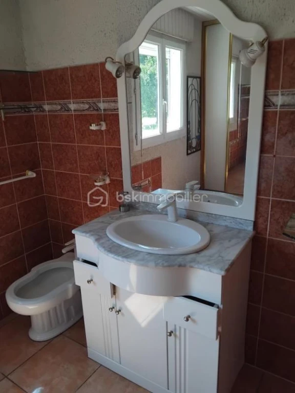 FRRwseOjo1dy1FR7JQBIj54H0Iy2837ndfbCrxzW.jpg