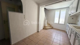 PrsnKID4fLDFjfCPOLwJ2hpYJ58ed54eqTFQPrLJ.jpg