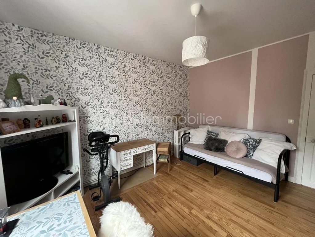 kVZTrYSn0IqROf9ossPq4HYnVpGaV9AGDZSGiIXQ.jpg