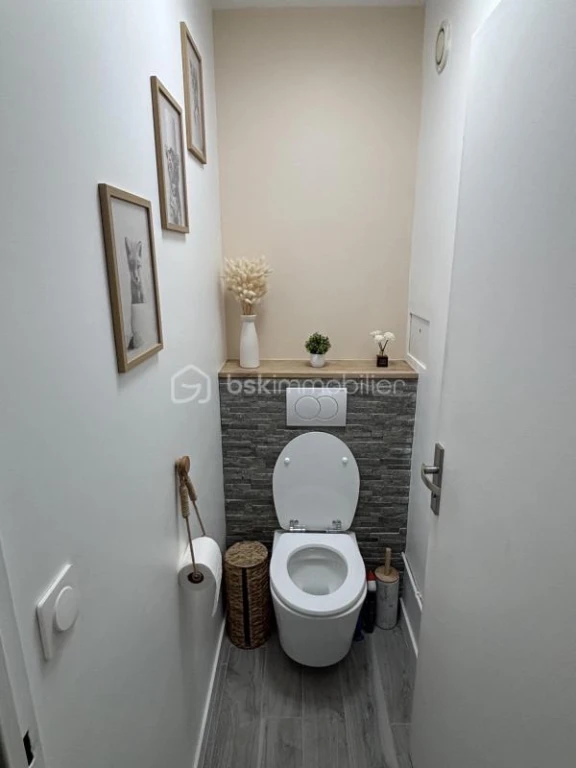 PBo39IM8F2byINCCLkAz43Kl53wBaY76x75lK6Wa.jpg
