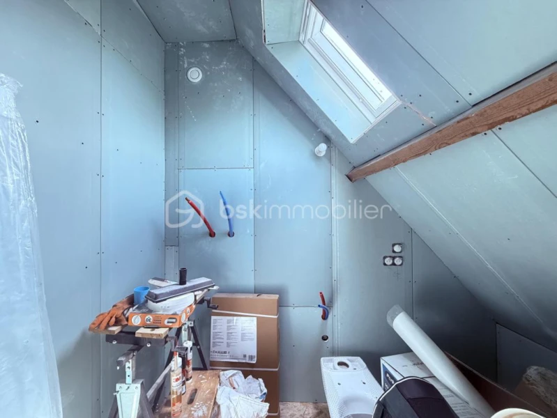 hNfKynFx6dMGTeJqHTBQMRXV1J7yc29BilNo9mfs.jpg