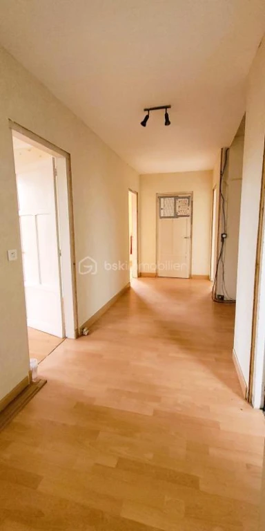 jnrz77aNDIR38gIUUzoVwXWjzus2cXg4vPiRsGoS.jpg