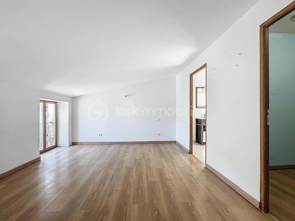 Gds5y5Zxf17c6bBbiuWN9cQMk1P3XKeai7GkUqVV.jpg