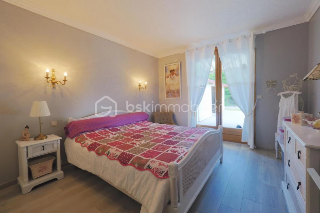 RXEkU9trHNRapItaCdh9BKjL1LnWt0Vz2fGfki3d.jpg