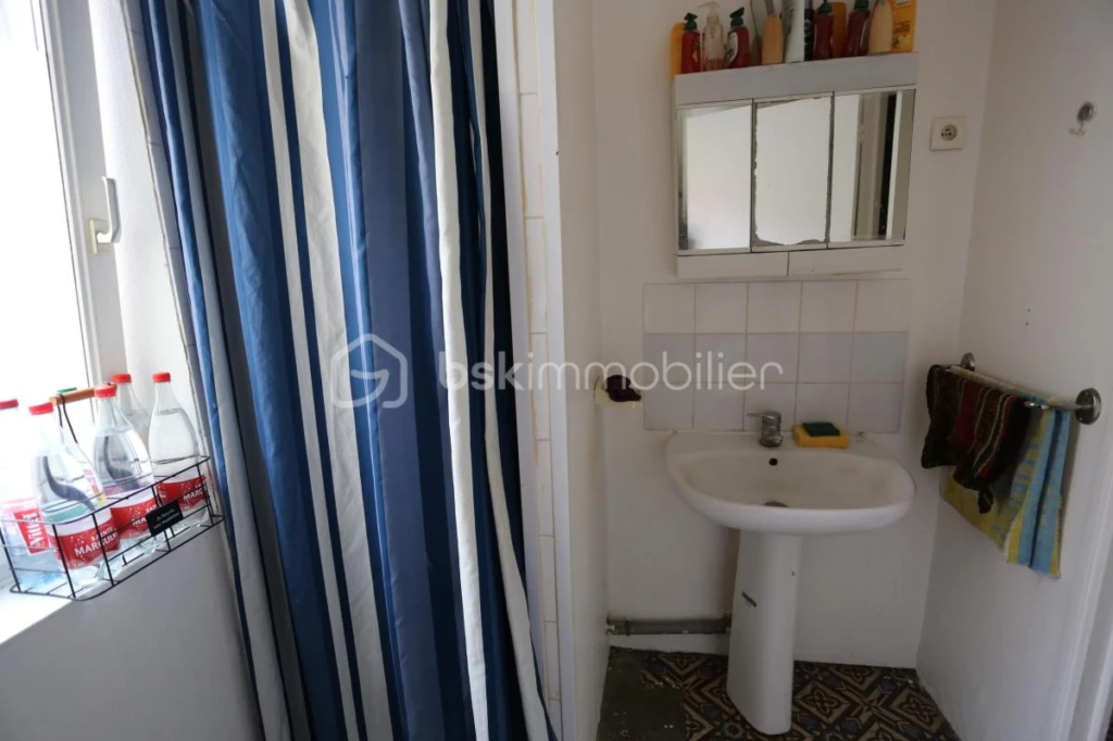 fT0L9NpzhJBZYr560SA3XzeK7gBxJE5ju4IVjMWn.jpg