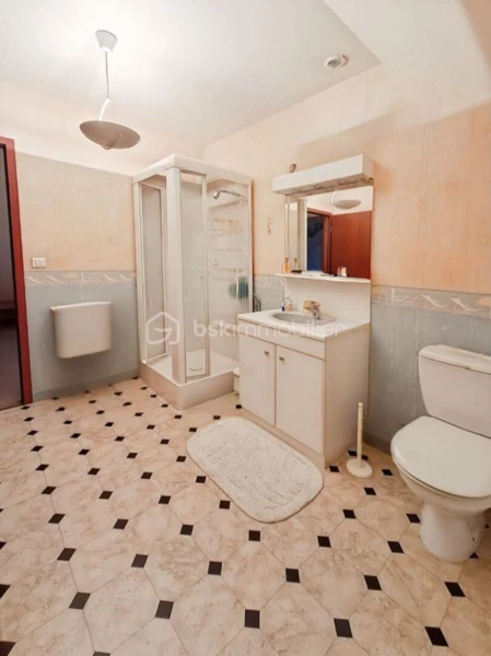 a6XuzkroyIKi5RyXAhqe2ZfzhUyWyuj9PIqCMJMG.jpg