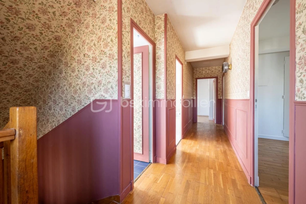 XoOPLmaJ0r6eqxSmjPNLffajpzR3nDc633jbHWhi.jpg