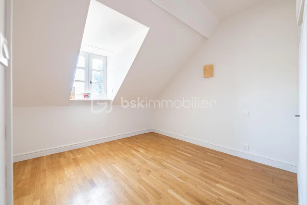 buKhLKAesAVy1zCB4BrUjljs6pjLLcHevxkmoXfc.jpg