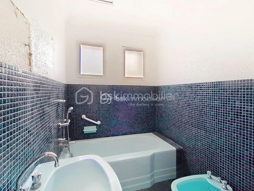 SuVtVPxW0bg6Kdudlr8Dmv5Tmuii5q3b3z9y87AR.jpg