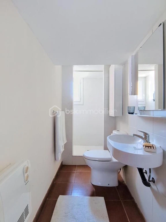 HHiDDcLajOyaSzpdZJJMUSOG0nJ5OQ7yT2RP63Tz.jpg