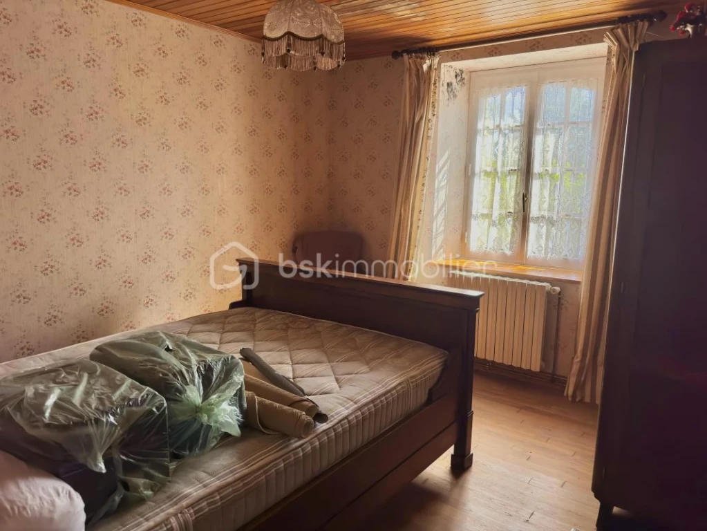 3ULlbres7KXU84WvSuGKI5pwREgcjJnXStBIMdsl.jpg