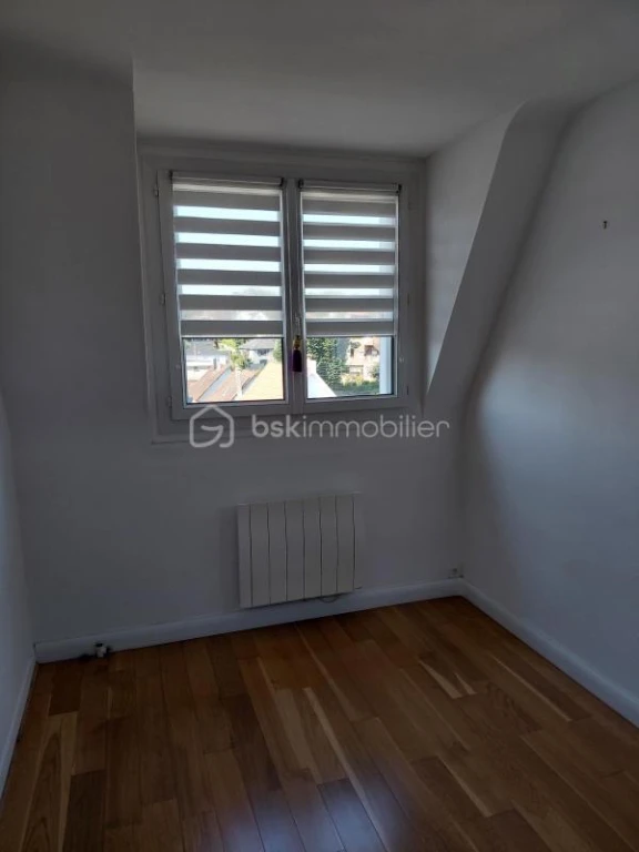 HeJVjwYMKjT652saRGr2gsvIHdlWlSGQnHDxuUZo.jpg