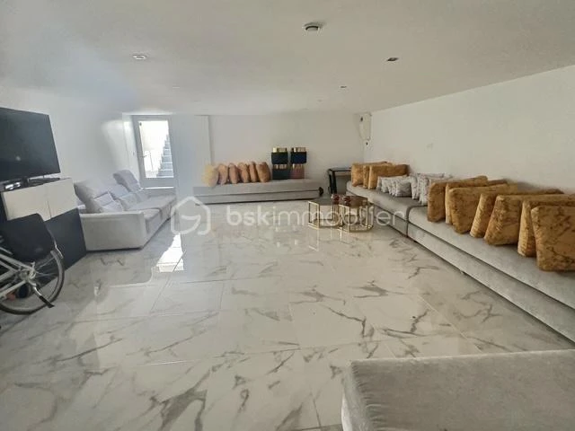 SFneUFF11KyhHqxIYNrmFr6wm2TeyuSo7B6tJToL.jpg
