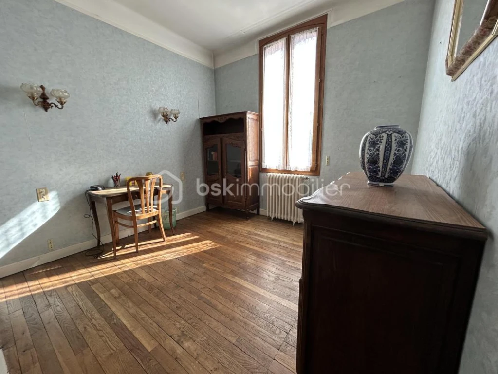OTAdK1Uwvsfx7zCNjB75MErRkZiYv9uxXP66yIOA.jpg