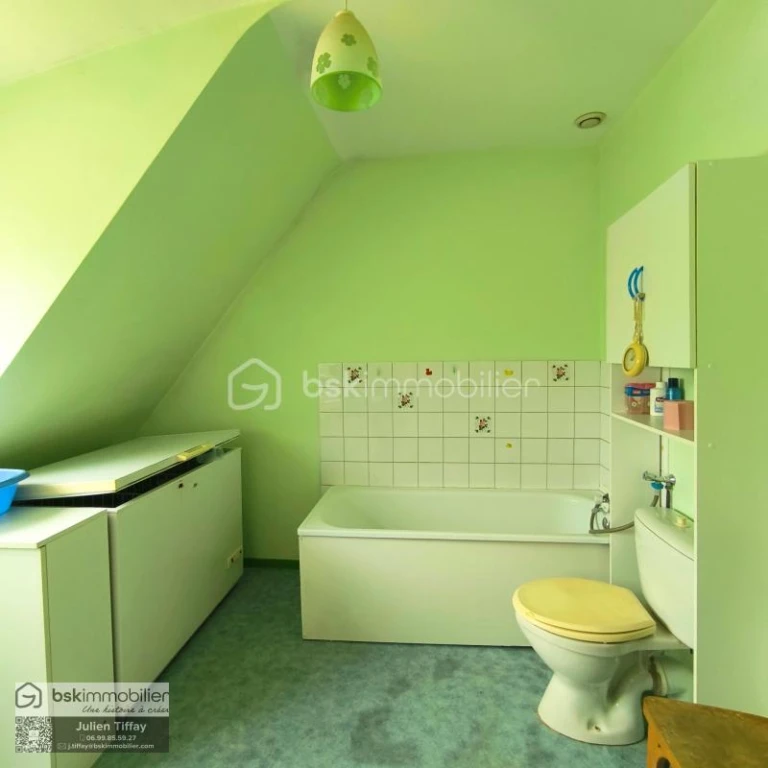 LCuZUGX4JelLUDfYRvKY9sPsEkuI1zM989HeW1z5.jpg