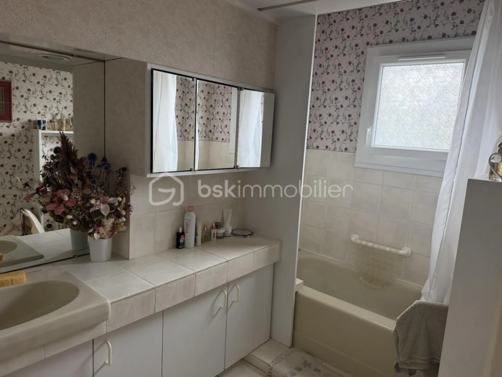 r7pQaXHNEXBKe19hUObzUdHEFvNDBaAi5Lj6hqIR.jpg
