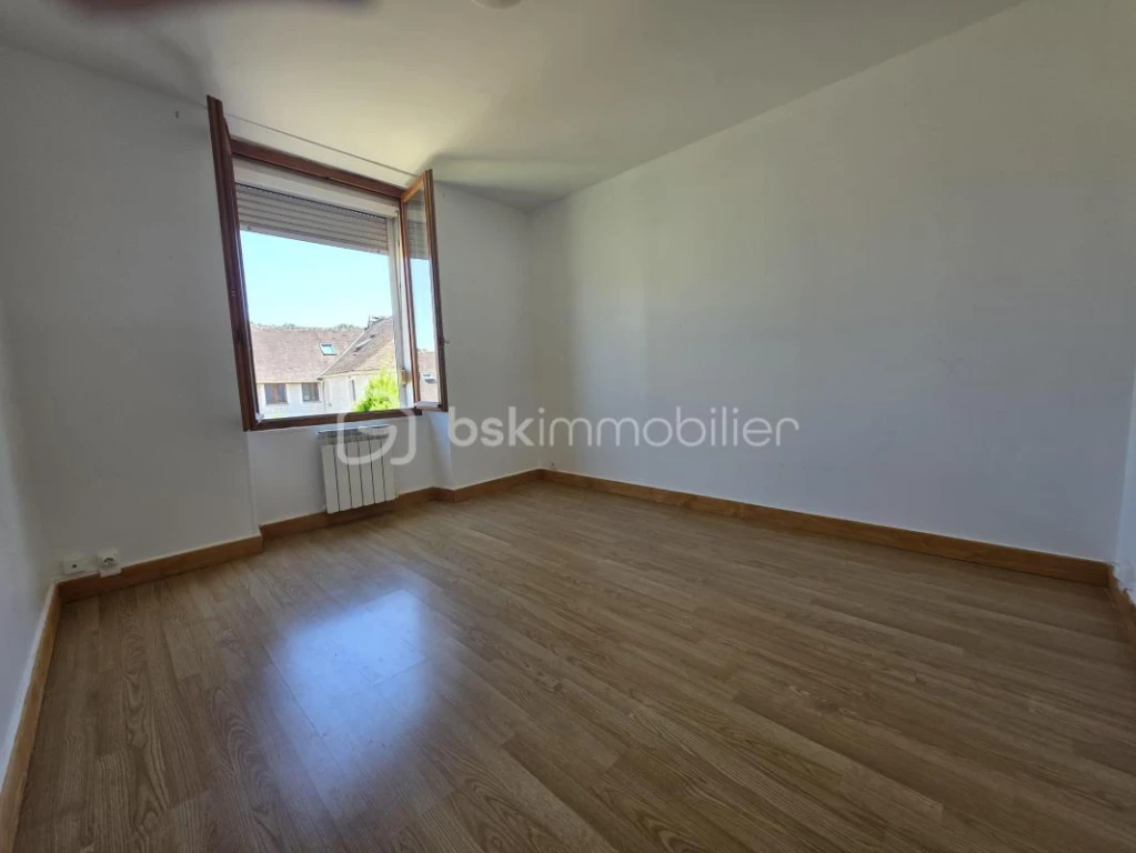 FS7IvdYR1Wyu40RtJMKKH7dyhegeNaQfwaw8ANFZ.jpg