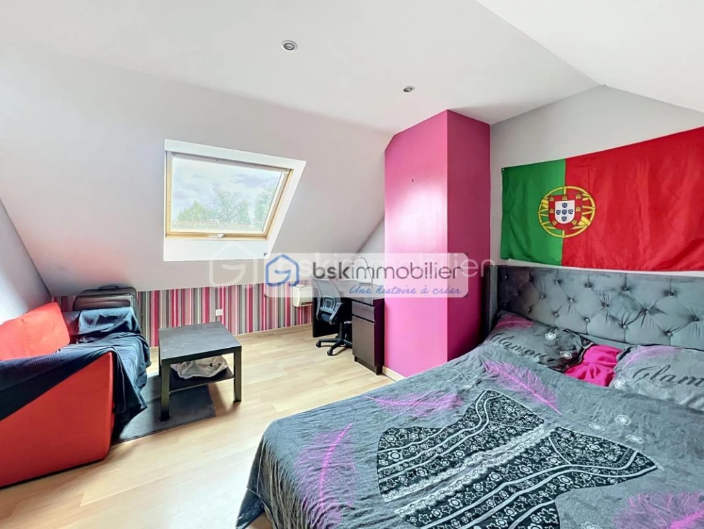 G6apFswY1iQpe077S2IuhiwCV8Q7Y9tm1RAzEGsE.jpg