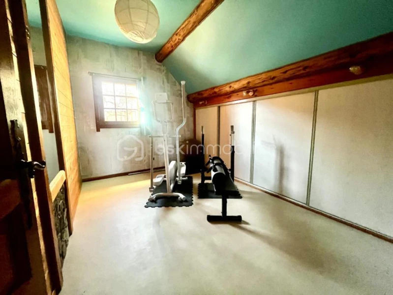 ZVym3CGE2el7lU0jlp4DxAYTBJOdJ95lkQ8qCnZI.jpg