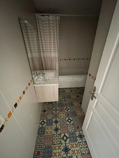 WxSPGWpsmsWKnGqGUbqIyVbKgAbSNzAowXbThSfZ.jpg