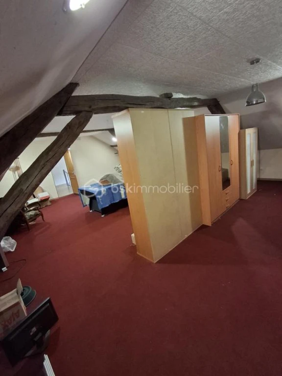 k1wE8gLKflWJjqM38GvDt6re1tITVGDhrmi7Gknm.jpg