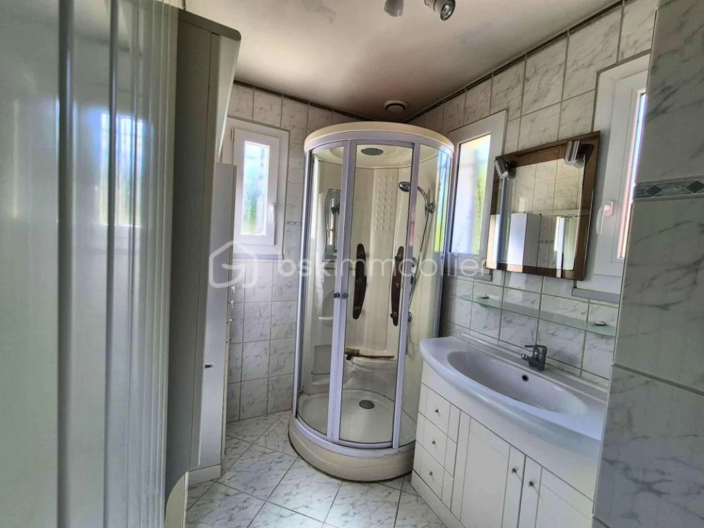 l0dtvHXaKUlwHY6ubBSwebCNbH62MZd5qiSBQslE.jpg