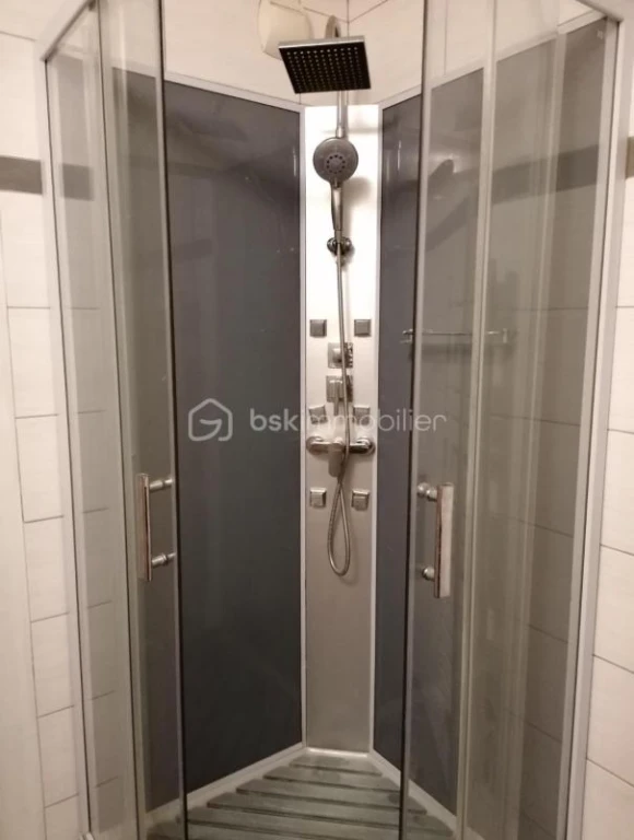Ke5Emnr2rYrptfZMrCdNWVdrkqPi1w2a6LEl31hL.jpg