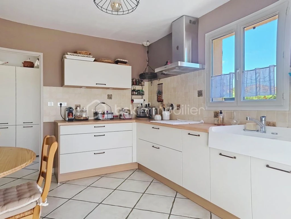 dYO0twAqpactzyaDlpfG2Mj21tSQKf8iSD7srucZ.jpg