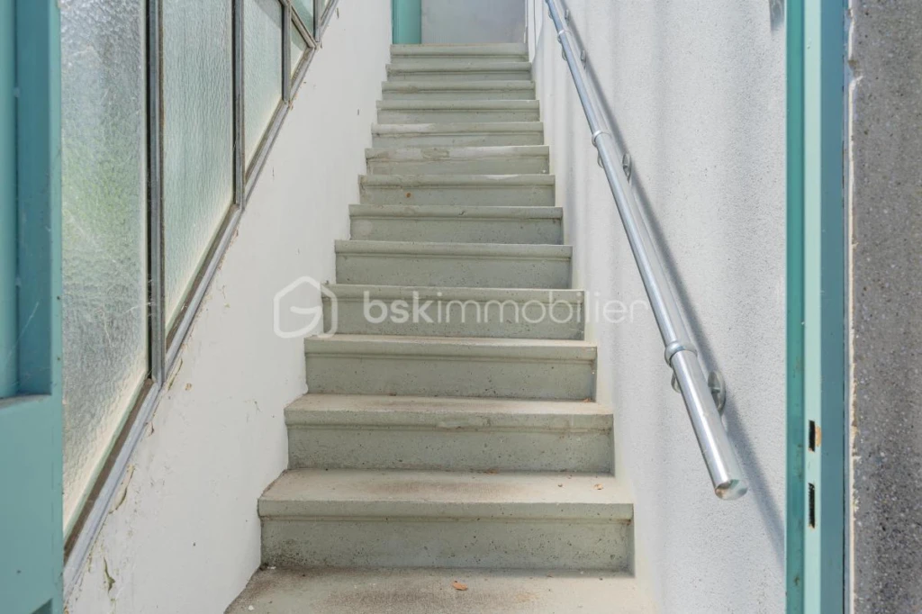 OHy1feTPB0GzebHeQwDcTQQarJRv45sjrgxhPRST.jpg