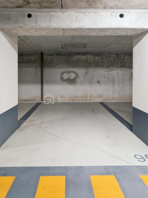 KUGmK6BfDED7ds7SjERCHWafhAEnuL7lBXJMYVhc.jpg