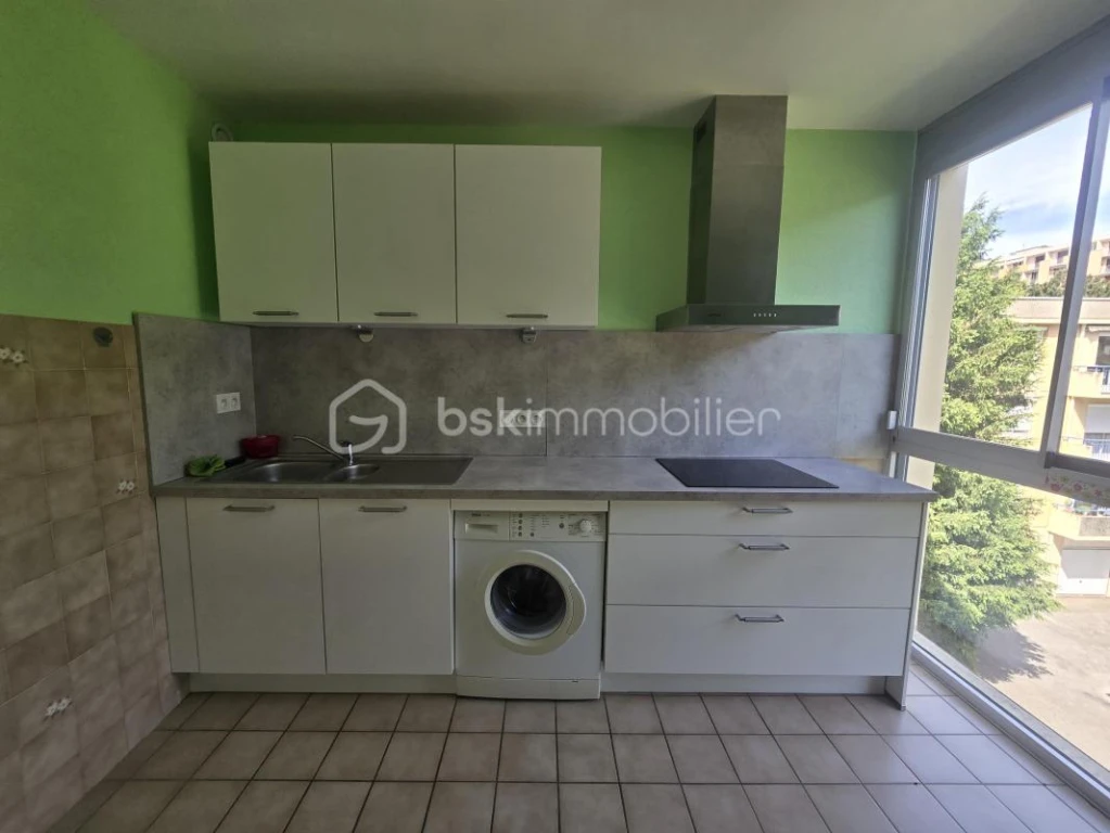 ViRbzvLQ8GLB4qZEMiDEfkepel0W4POfhki6jWSR.jpg