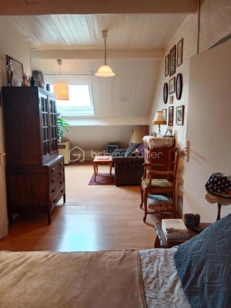 QbJBoANrvViI6BYmGgN9T99JGg7eUR6GVg7YdleJ.jpg