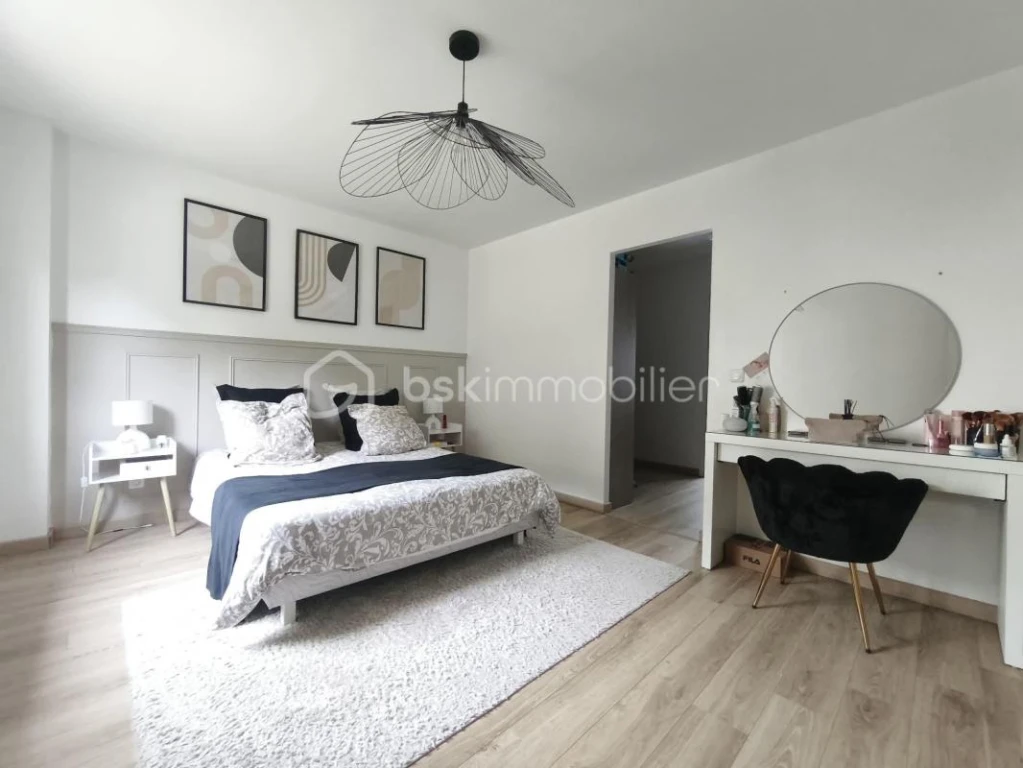 Bx6XhG6xmXMITPEJyoKNgElasyAw7HoSPGLJm6U1.jpg
