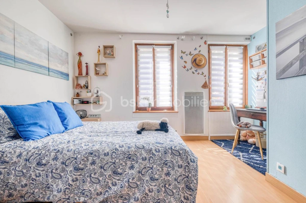 1OCVM2LIxGecVeOt3xQOENvHbQVv51Q29YIvSL7y.jpg