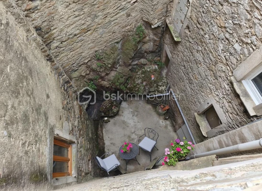 5QsYzIDcQu9VwF09lfsiJOhSa5r9458hgpQjtPNF.png
