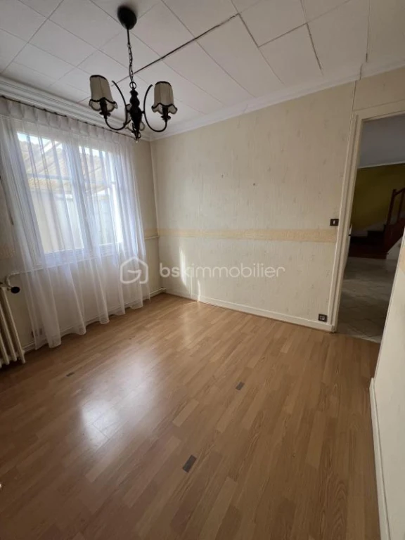 oNFRx6Q2iYquxzVReaPsM5RGMXrp8r5flnLlEj06.jpg