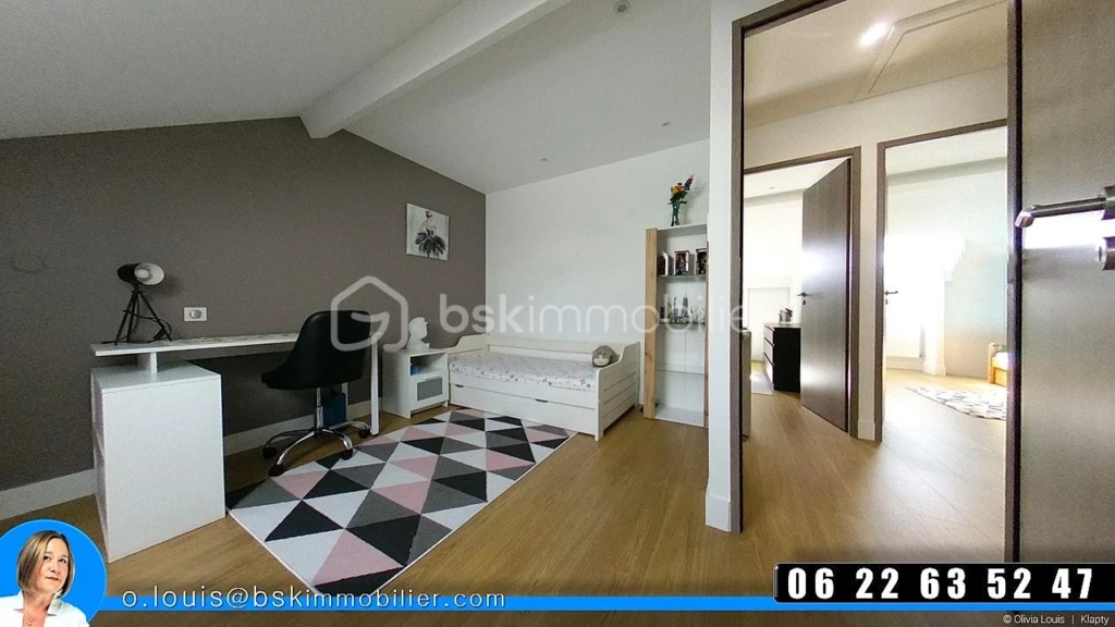 Vlvaitk08aQc3FQJeomiPlEZ99GzP7ftBkGU9ir0.jpg