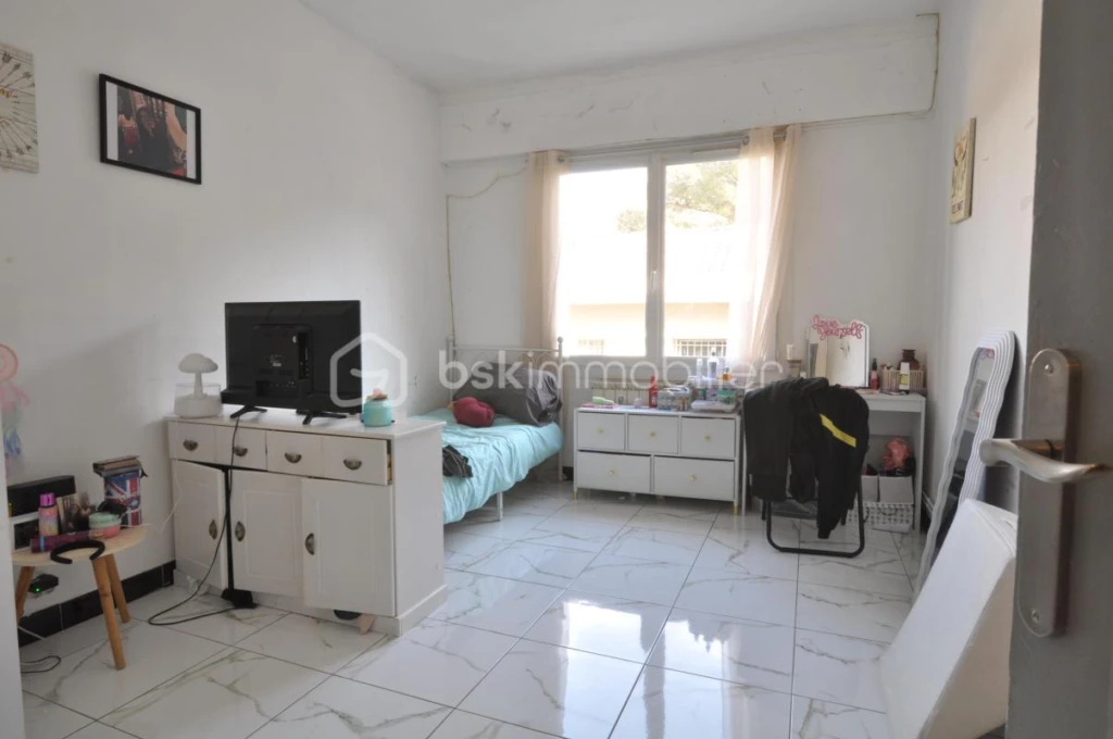 RKd9echvEIx50rjJqIMKFeZs1P7qGC9TM5FTUH5Q.jpg