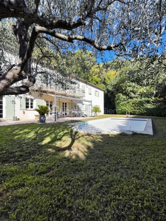 mh4SMLejGLza5wWUEkhI9zTDgD8cdfB2Q7ictcOl.jpg