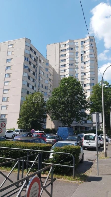 J7K76mgRyMEsLaIH5mCtYhon12WvQLqKzAZgO7Eh.jpg