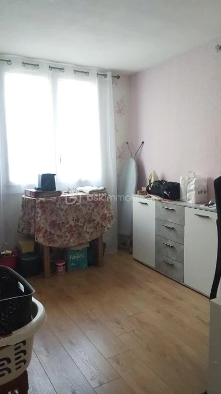 VYcC2ScMZg29XczRT44CSM7tMHMtIZvHKVZtBp0e.jpg