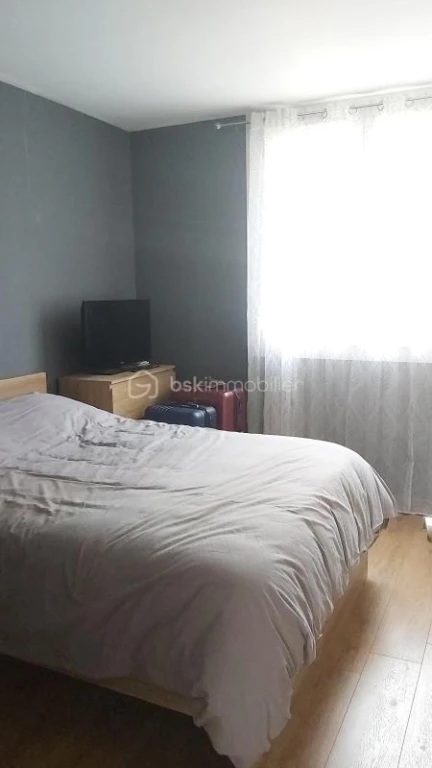 Lsh80q9SzU78mSsYblLe1wDu09Mhnj2neRuT7JIE.jpg