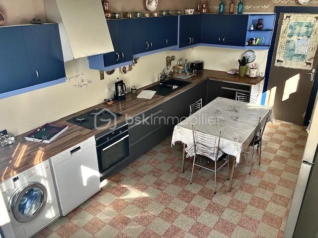9LOkoHDM81FHYVOTAlzmbi1ffC4XfJDchrrMUj6J.jpg