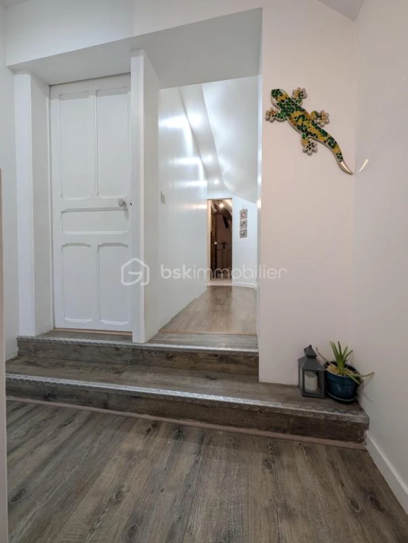 fRxmrIhk9juEl8lHK3XGpkSe3e41M63OlxDu9VA2.jpg