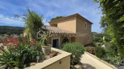 upR7pnRIaIFXkE9amor80yMjUg1EWACo8bcn5k5i.jpg