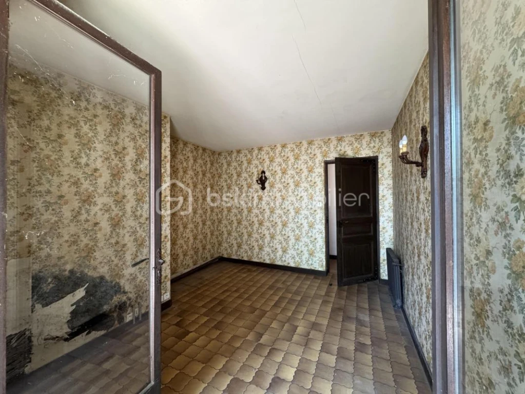 AQV5p8wKxEJUKGkXsxkhmt3IF9meF4q39lkM1oNK.jpg